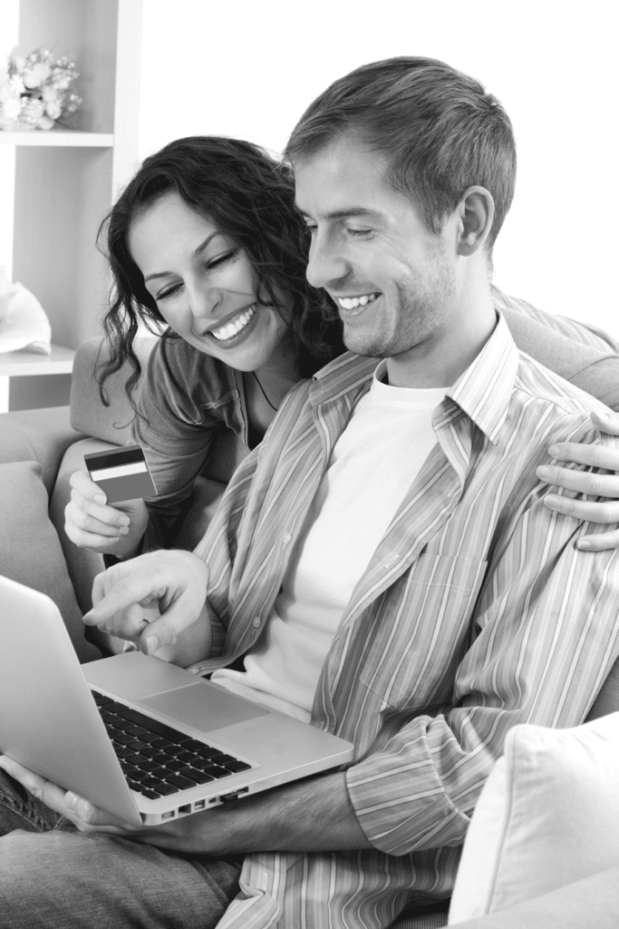 couple purchasing online